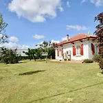 Monplaisir Nyaraló *